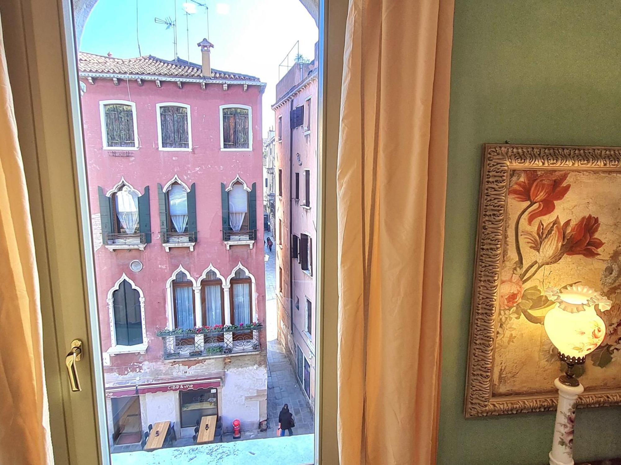 Allegretto Venice Exterior photo